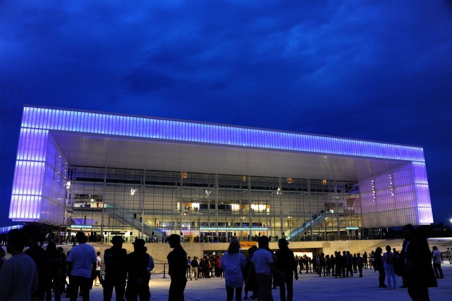 El Antel Arena brilla con las luminarias de Darko Lighting